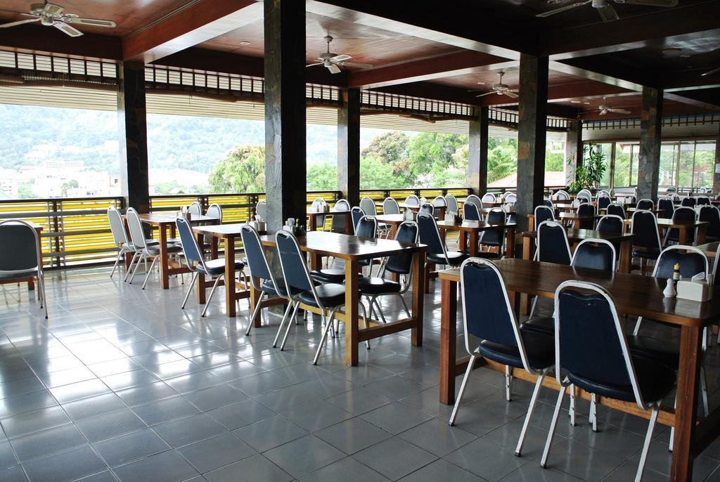 Royal Crown Hotel & Palm Spa Resort Patong Bagian luar foto