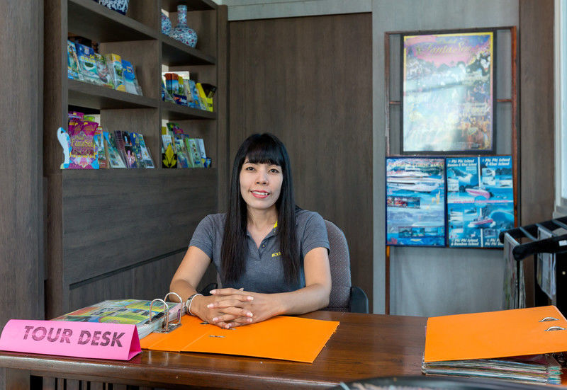 Royal Crown Hotel & Palm Spa Resort Patong Bagian luar foto