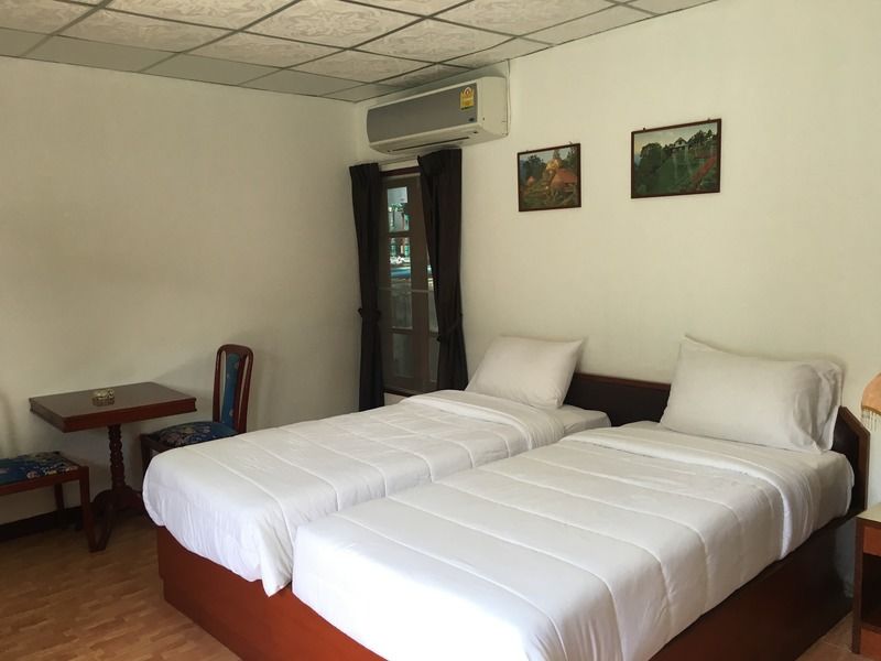 Royal Crown Hotel & Palm Spa Resort Patong Bagian luar foto