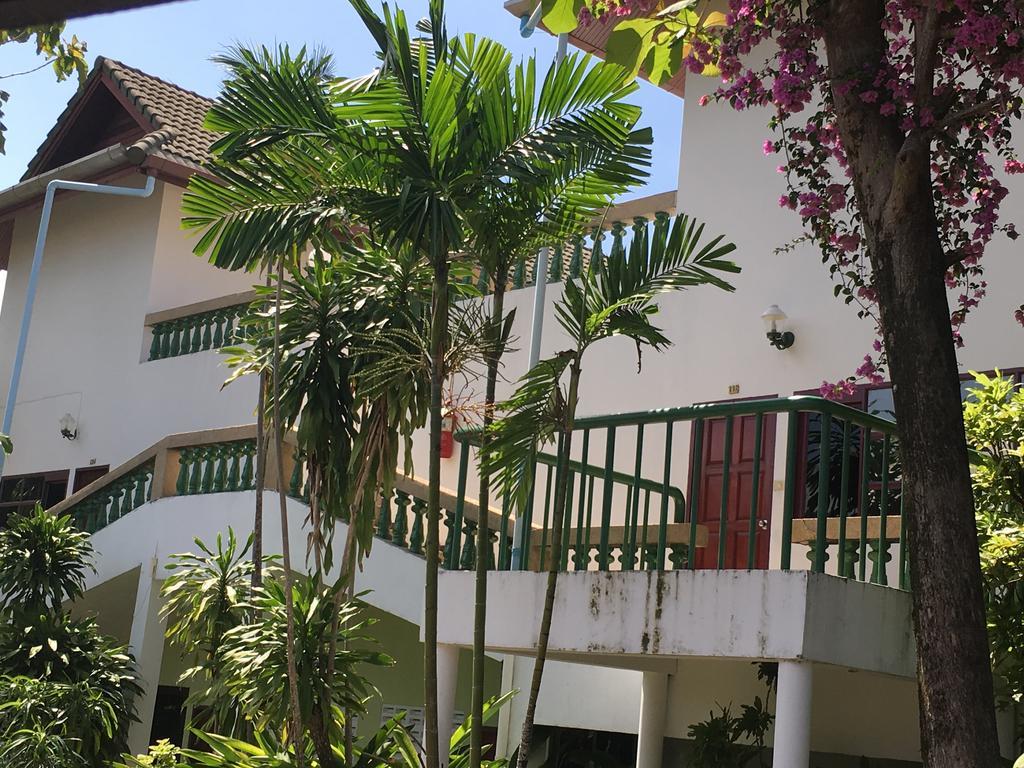 Royal Crown Hotel & Palm Spa Resort Patong Bagian luar foto