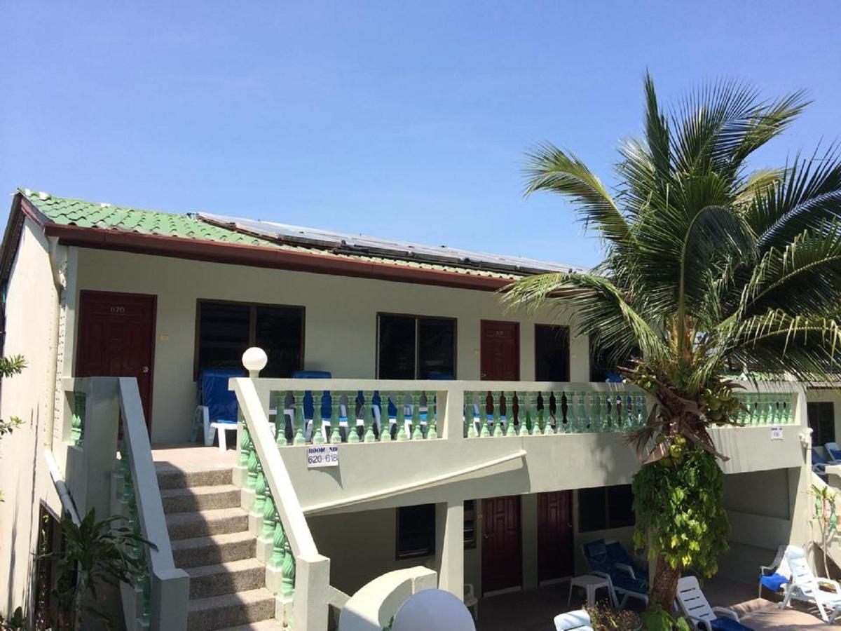 Royal Crown Hotel & Palm Spa Resort Patong Bagian luar foto