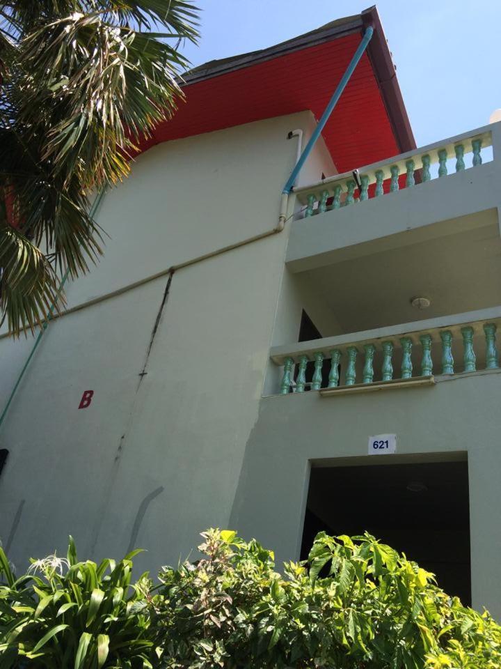 Royal Crown Hotel & Palm Spa Resort Patong Bagian luar foto