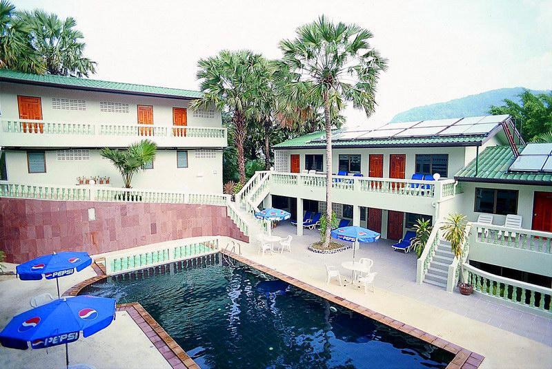 Royal Crown Hotel & Palm Spa Resort Patong Bagian luar foto