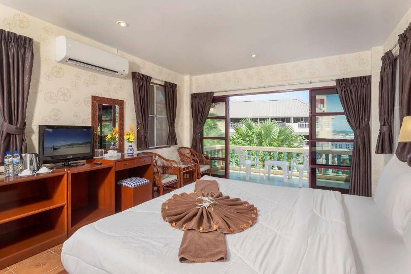 Royal Crown Hotel & Palm Spa Resort Patong Bagian luar foto